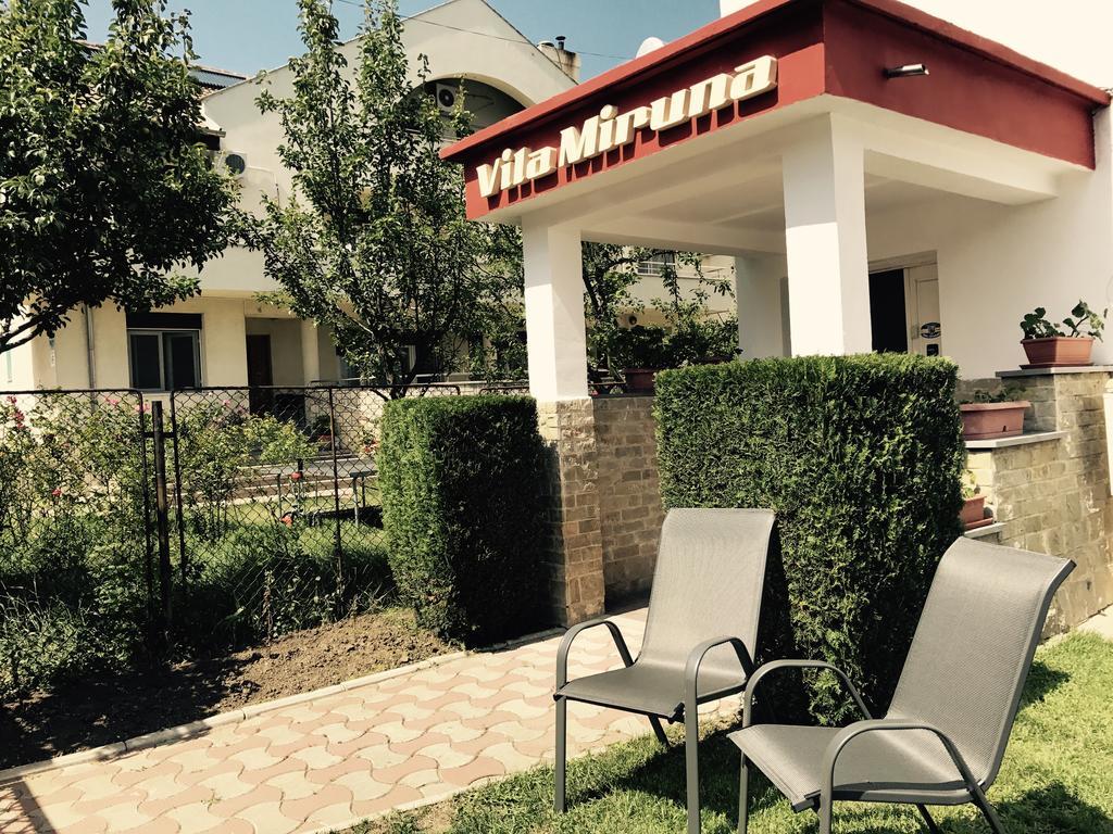 Vila Miruna Hotel เอโฟริเอนอร์ด ภายนอก รูปภาพ